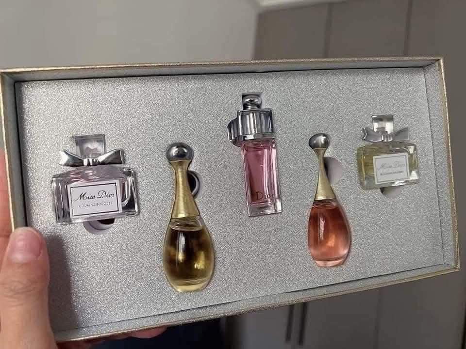 Dior perfume sample set